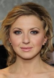 Nina Arianda